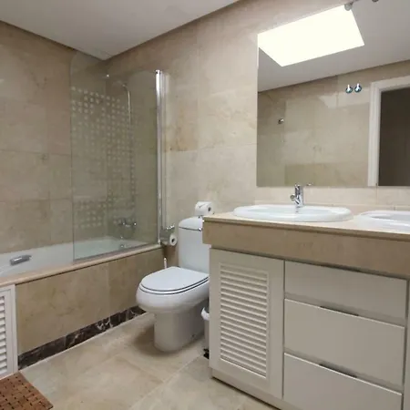 Lägenhet Penthouse In Duquesa Between Marbella And Gibraltar